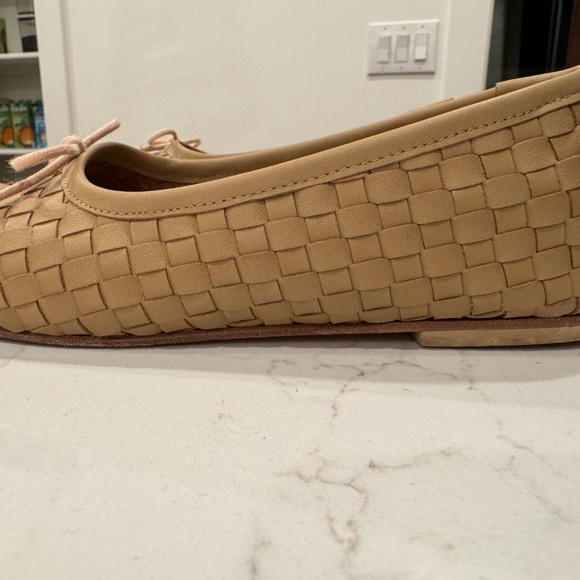 Freda Salvador Jada Square Toe Ballet Flats in Latte Closed Woven Calf Size 8 - Picture 8 of 11